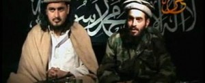 Sin duda en el trabajo de campo de los Servicios Especiales los errores se pagan con la vida: Humam al-Balawi , medico jordano reclutado por el Dairat al-Mukhabarat al-Ammah o Directorio General de Inteligencia(GID) de Jordania en coordinación con la Agencia Central de Inteligencia (CIA) se convirtió en un “activo de inteliencia”. Marcho a Pakistán con el fin de infiltrarse en Al Qaeda mediante contacto con los talibán. Finalmente, al-Balawi consiguió su objetivo y, según sus informes, logró atender médicamente al mismísimo Ayman al-Zawahiri, por entonces número dos de Al Qaeda. Los responsables de la CIA entusiasmados por el éxito operativo de al-Balawi solicitaron un encuentro personal para dotarle de medios con los que transmitir las coordenadas exactas de al-Zawahiri (que posteriormente recibiría la visita de robots armados) finalmente la reunión acordó en una de los puestos avanzados de la CIA en la frontera de Afganistán. Camp Chapman, jefa de Estación CIA organizó un comité de bienvenida al que al-Balawi tuvo acceso sin someterse a los controles de entrada. Al bajarse del coche que le había recogido en la frontera, al-Balawi detonó su chaleco explosivo matando a cinco miembros de la CIA, a dos guardias de seguridad norteamericanos, a bin Zeid (su controlador de la inteligencia jordana), y al conductor afgano al servicio de la CIA. Era el 30 de diciembre de 2009. Sin duda en el trabajo de campo de los Servicios Especiales los errores se pagan con la vida: Humam al-Balawi , medico jordano reclutado por el Dairat al-Mukhabarat al-Ammah o Directorio General de Inteligencia(GID) de Jordania en coordinación con la Agencia Central de Inteligencia (CIA) se convirtió en un “activo de inteliencia”. Marcho a Pakistán con el fin de infiltrarse en Al Qaeda mediante contacto con los talibán. Finalmente, al-Balawi consiguió su objetivo y, según sus informes, logró atender médicamente al mismísimo Ayman al-Zawahiri, por entonces número dos de Al Qaeda. Los responsables de la CIA entusiasmados por el éxito operativo de al-Balawi solicitaron un encuentro personal para dotarle de medios con los que transmitir las coordenadas exactas de al-Zawahiri (que posteriormente recibiría la visita de robots armados) finalmente la reunión acordó en una de los puestos avanzados de la CIA en la frontera de Afganistán. Camp Chapman, jefa de Estación CIA organizó un comité de bienvenida al que al-Balawi tuvo acceso sin someterse a los controles de entrada. Al bajarse del coche que le había recogido en la frontera, al-Balawi detonó su chaleco explosivo matando a cinco miembros de la CIA, a dos guardias de seguridad norteamericanos, a bin Zeid (su controlador de la inteligencia jordana), y al conductor afgano al servicio de la CIA. Era el 30 de diciembre de 2009.