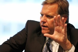 Las solicitudes, a partir de Representantes, Mike Rogers (R., Michigan) y CA holandesa Ruppersberger (demócrata por Maryland), presentar un examen inicial de los temas objeto de investigación por el comité, que inició una investigación el año pasado en las posibles amenazas que plantean de seguridad nacional de EE.UU. por las empresas de telecomunicaciones chinas buscan hacer negocios en los EE.UU.