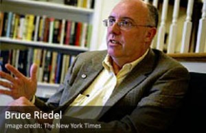 Escribiendo en The Daily Beast a principios de este mes, Bruce Riedel , quien sirvió en la CIA durante casi 30 años antes de su retiro en 2006, advirtió de que Lashkar e-Taiba es ahora "el grupo terrorista más peligroso del mundo". En su editorial , el ex analista de la CIA, quien ahora es profesor en la Escuela Johns Hopkins de Estudios Internacionales Avanzados, dijo que LeT opera libremente dentro de Pakistán y sigue teniendo fuertes vínculos operativos con las fuerzas armadas pakistaníes y el establecimiento de inteligencia del país.