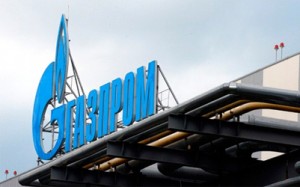 Alexánder Diúkov, director ejecutivo de Gazprom Neft, la división petrolera del gigante estatal gasístico ruso, ha confirmado que la compañía estás negociando con sus clientes la posibilidad de concluir contratos en otras divisas y evitar el dólar. Norilsk Níkel, el mayor productor mundial de níquel y paladio y el mayor productor de Rusia de oro, por su parte, también comunicó que discute contratos a largo plazo en yuanes con sus socios chinos.