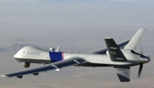 “el “Predator”, un avión no tripulado que constituye la joya de la inteligencia satelital de los Estados Unidos, 