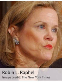 La Sra. Robin L. Raphel, una diplomática estadounidense de gran experiencia, que se describe comúnmente como "un referente en los círculos de política exterior de Washington" se desempeñó como embajadora de Estados Unidos a Túnez antes de ser nombrada como secretario de Estado adjunto para asuntos de Asia del Sur, durante la administración del presidente de Estados Unidos Bill Clinton.