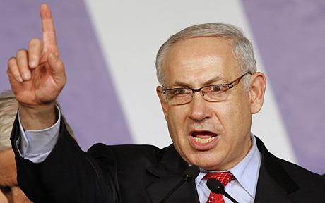 En un duro ataque contra el actual primer ministro de Israel, Benjamin Netanyahu, Gillon lo acusó de ser "un ególatra" heading " en unión de un montón de pirómanos" en el gobierno, que están liderando el estado de Israel "para su destrucción final". Más tarde, el ex presidente de Israel, Shimon Peres, también habló en contra de la propuesta de ley, que ha calificado como "un intento de socavar la Declaración de Independencia [de Israel] por intereses políticos". 