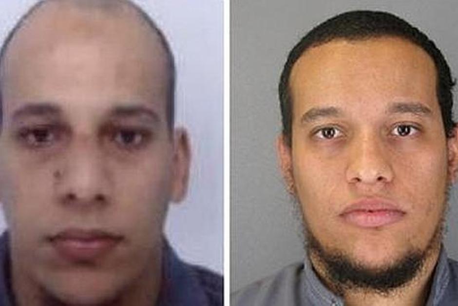 Dos hermanos, sospechosos de ser los responsables del ataque terrorista al semanario "Charlie Hebdo", son seguidos por la policía francesa.