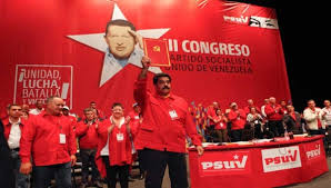 Si Nicolás Maduro y el PSUV no entiende que están en una etapa decisiva y crucial para la vigencia de su modelo, y que de no aplicar las famosas “Tres R”: revisión, rectificación y reimpulso que una vez manifestara Hugo Chávez, (líder con más talento y capacidad de maniobra) y el contratar a profesionales y expertos en la Ciencia y el Arte de los Juegos de Poder Político que al menos intente ayudarlos a retomar el poder —en esta ocasión los de sus adversarios mostraron ser mejores—pueden sentarse a esperar ver pasar por delante de ellos a la República Bolivariana de Venezuela en camino de retorno al capitalismo neoliberal.