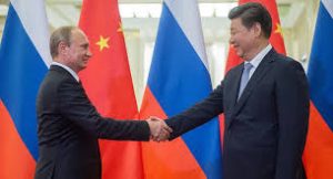  la República Rusa y en especial su líder Vladimir Putin, serán los mayores beneficiados con el ascenso de Donald Trump a la Presidencia de los EE.UU., conjuntamente con la República Popular China (ambos actores del nuevo polo de poder internacional). 