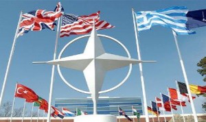 Global de diseño militar del Pentágono es uno de conquistar el mundo. El despliegue militar de Estados Unidos y fuerzas de la OTAN se está produciendo en varias regiones del mundo simultáneamente.