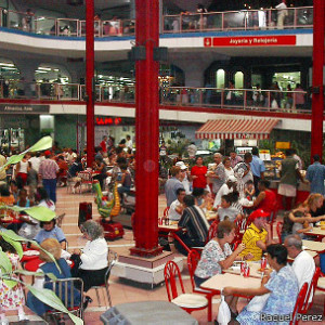 El centro comercial de Carlos III en La Habana era el eje de una trama de corrupción gigantesca.