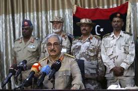 Uno de los grupos clave de inteligencia aliada con EE.UU. es Libyan Nacional del Ejército Hifter. La organización fue fundada por Hifter después de su deserción (o expulsión) de Libia a principios de 1980. A partir de ahí, Hifter se convirtió en un activo importante para la CIA en su intento de derrocar a Gaddafi.