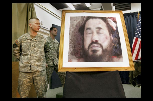 el ataque aéreo 06/2006 EE.UU. que mató a Abu Musab al-Zarqawi, el fundador de su organización matriz,
