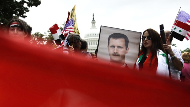 CodigoAbierto360 había comentado ya hace algún tiempo con sus lectores que ni al Qaeda ni sus ramas al-Nusra y el Estado Islámico de Irak y el Levante, serían capaces de derrocar al régimen de Al Assad así como tampoco era posible mediante las fuerzas rebeldes sirias apoyadas por occidente—Al Assad es respaldado por la mayor parte de su población— pero sobre todo después que este de recibiera apoyo militar por parte de las milicias chiitas libanesas de Hezbola. Afirmamos que la única solución viable eran las negociaciones directas con el gobierno sirio. Foto: Cortesía de REUTERS Jonathan Ernst