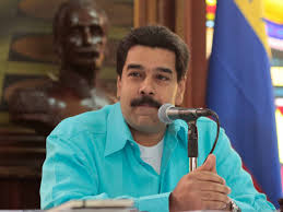 El presidente venezolano, Nicolás Maduro, ha anunció este domingo un Plan Nacional de Desarme con el objetivo de incentivar la entrega voluntaria de armas de fuego por civiles, según informa 'El Nacional'.  