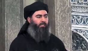 Hoy Mosul es el centro urbano más poblado bajo el gobierno directo del Estado Islámico. En julio, el líder visto rara vez del grupo, Abu Bakr al-Baghdadi, utiliza Mosul como el telón de fondo de su video de propaganda, en la que anunció la creación oficial del Estado islámico, un califato suní militante que se administra estrictamente a través de la ley sharia.