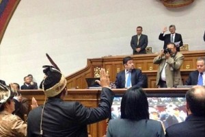 El siguiente análisis publicado en el portal Prodavinci y escrito por el profesor de Derecho Administrativo José Ignacio Hernández G. nos permite comprender mejor el panorama. 