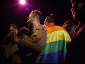 La elección de «Mister Gay Syria», en 2016, fue organizada en mayo, no en Deir ez-Zor sino en Estambul, Turquía. Al ganador le fue denegada la visa Schengen –indispensable para entrar en territorio de la Unión Europea– y no podrá participar en la elección de «Mister Gay World», a celebrarse en Malta. © Bradley Secker / Daily Mail